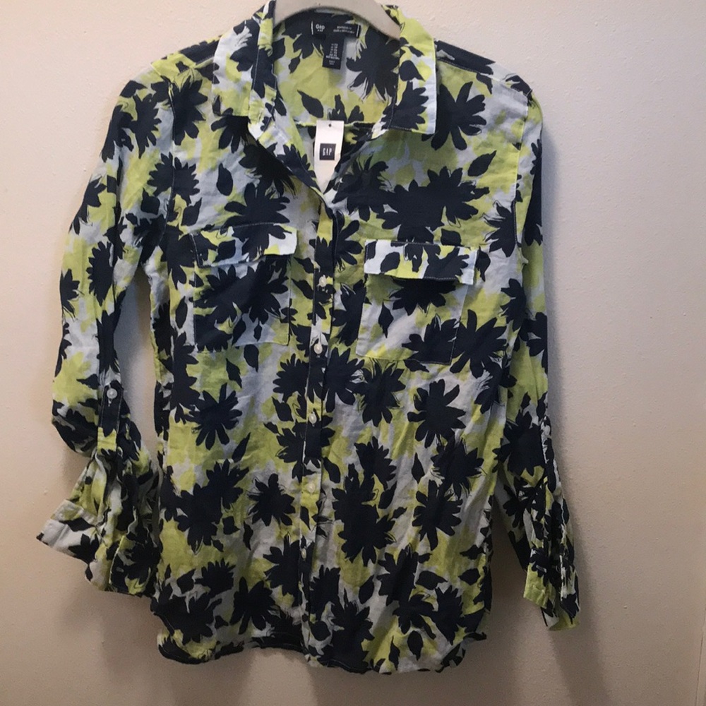 Gap Button Down Shirt